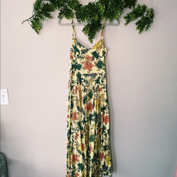 ASOS Yellow Floral Pleated Maxi Dress sz 6